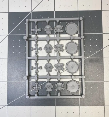 Vintage Warhammer SKELETON WARRIOR SHIELDS Sprue undead 1997 Old World GW RR25 - Image 1 of 2