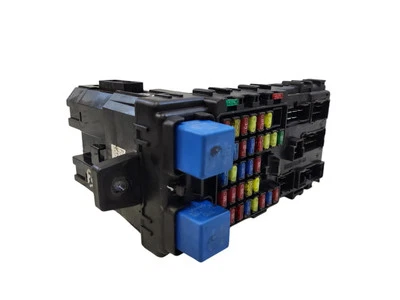 Scatola fusibili HYUNDAI TRAJET FO 954003A211 2.0 Diesel 83kw 2005 27516646 - Immagine 1 di 4