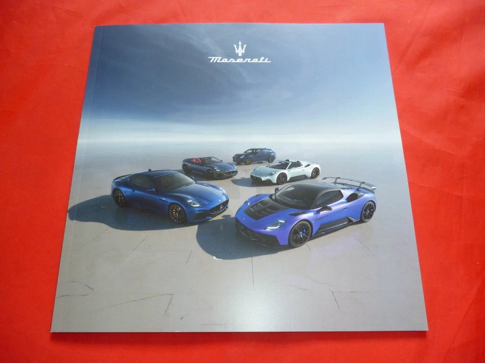 MASERATI Grecale Granturismo Grancabrio MC20 Cielo GT2 Stradale Prospekt 2025 Foto 1 de 4