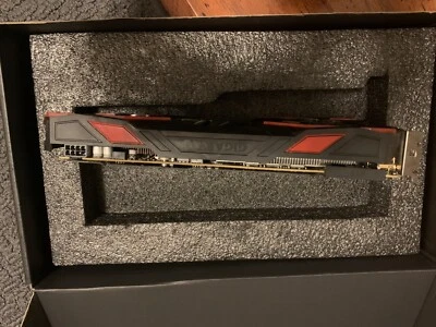 Tarjeta de gráficos GIGABYTE NVIDIA GeForce GTX 1080 8GB GDDR5X (06G-P4-2066-KR) Foto 1 de 4