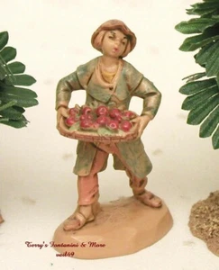 FONTANINI DEPOSE ITALY 2.5" SETH w/TRAY OF APPLES 1990 NATIVITY VILLAGE FIGURE - Picture 1 of 1