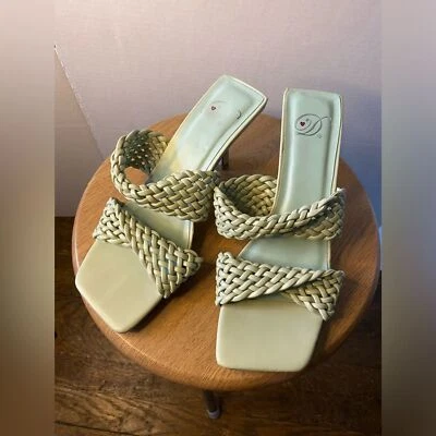 Tacones de gatito verde menta con doble correa trenzada para mujer talla 6 Foto 1 de 4