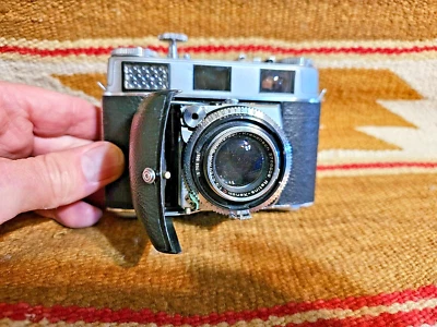 SWEET Kodak Retina III C Big C 35mm Rangefinder Film Camera - TESTED - Image 1 of 4