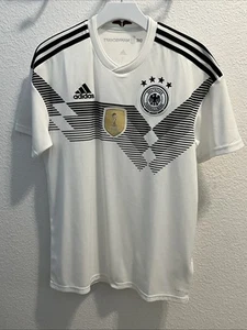 Germany Team Jersey Home Football Soccer 2014 World Cup Size M - Picture 1 of 5
