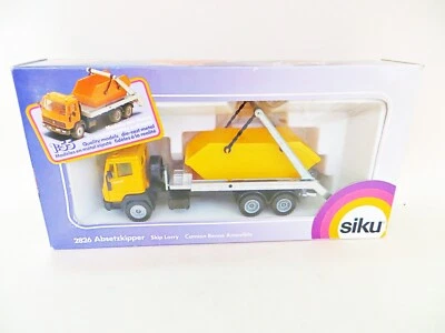 SIKU 2826 'MERCEDES-BENZ ABSETZKIPPER SKIP LORRY' YELLOW. 1:55. MIB/BOXED - Image 1 of 4