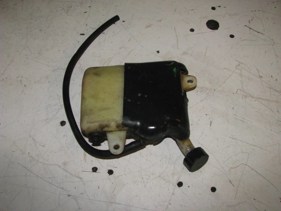 Бутылка перелива охлаждающей жидкости 1985 84 85 86 87 Honda Shadow VT700C VT700 700 - Изображение 1 из 1