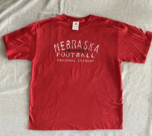 Nueva camiseta roja grande de fútbol adidas Nebraska para hombre - Imagen 1 de 5