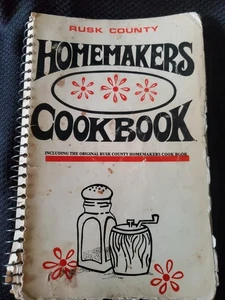 Rusk County Wisconsin Homemakers Cookbook Vintage 1974 - Bild 1 von 7