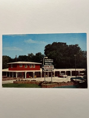 Sherwood motel, New Orleans, Louisiana - Image 1 of 3
