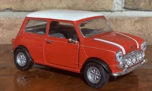 Mini Cooper 1:18 Diecast Model RED BY SUNNYSIDE LTD - Picture 1 of 9