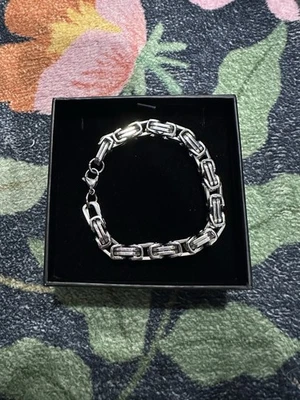 INOX Stainless Steel Men’s Bracelet Square Byzantine Design Silver Tone 7.5 In - Image 1 of 3