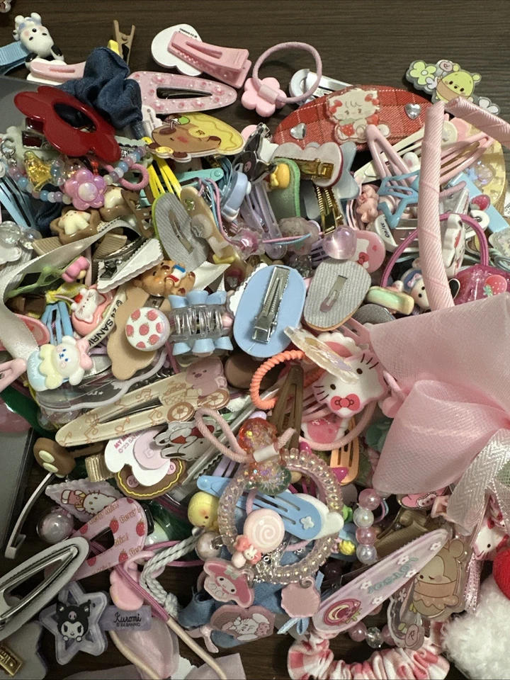 enorme colección de pinzas para el cabello accesorios para el cabello para niñas mujeres diademas sanrio Foto 1 de 1
