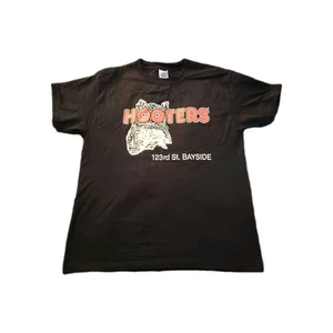 Camiseta Hooters vintage Y2K 2006 adulto mediana Ocean City Maryland  - Imagen 1 de 6