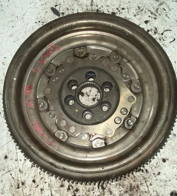 KIT FRIZIONE E VOLANO PER VOLKSWAGEN Golf 5 Berlina diesel 2000 (03>08) - Immagine 1 di 4