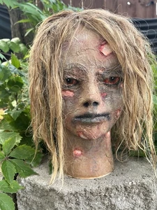 Rotted Detailed Female Corpse Life Size Head Prop Haunted Halloween Corpus Krist - Picture 1 of 7