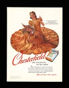 1940 Chesterfield Cigarettes Of The Hour Gold Dress Vintage Magazine Print Ad - Picture 1 of 1