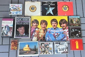 Lote de discos/CD/Litografía/VHS/Libro Paul McCartney/John Lennon Colección The Beatles - Imagen 1 de 17