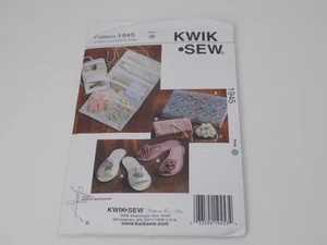 Vintage Kwik Sew 1945 Slippers & Accessory Cases UNCUT - Picture 1 of 4