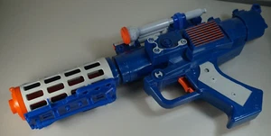 Hasbro STAR WARS Clone Wars Trooper Gun Laser Blaster Rifle 2004 Cosplay lights - Picture 1 of 7