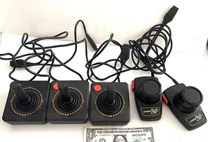 3 Atari joysticks & 2 paddles 2600 tennis controllers CX40 ? Vintage red, orange - Picture 1 of 7