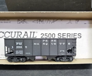 Accurail HO Triebwagen Pere Marquette 55 Tonnen Hopper - Bild 1 von 6