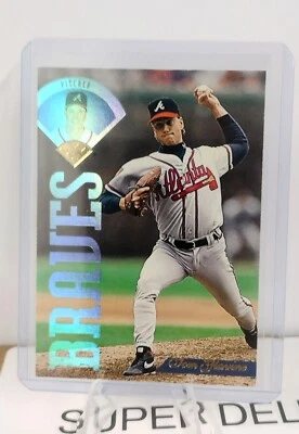 TOM GLAVINE 1995 Leaf  #250 ATLANTA BRAVES MLB Baseball Card HOF Legend  - Image 1 of 2