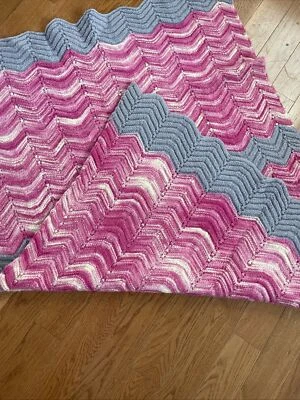 Lana Rosa Tiro Afgano 50x37 Gris Crema Chevron Bordes Festoneados Defecto Foto 1 de 4