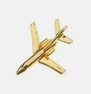Falcon 50/900 Pin Badge ave.25mm finished 22 carat gold plate plane - Picture 1 of 1