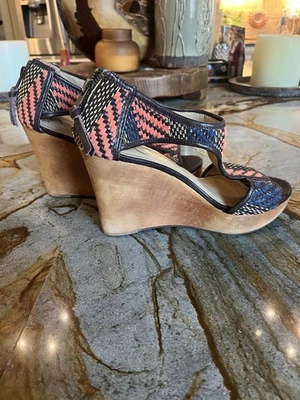 Босоножки Rowen женские размер 7 М разноцветные тканые кожа деревянные на танкетке каблук T-образный ремень на молнии - Изображение 1 из 4