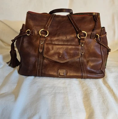 Bolso de Cuero Smith Florentino Color Marrón Oscuro Dooney Bourke Interior Verde/Rojo Foto 1 de 4