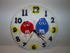 M&M's Vintage 2001 Porcelain Hanging Wall Clock - Picture 1 of 4