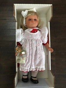 Vintage Doll . Lissy Puppen Beth 18 " manufacture in 1993 .Doll eyes open close - Picture 1 of 5