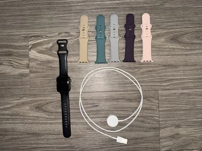 Apple Watch Series 3 38mm Aluminum Space Black/Grey  - Image 1 of 4