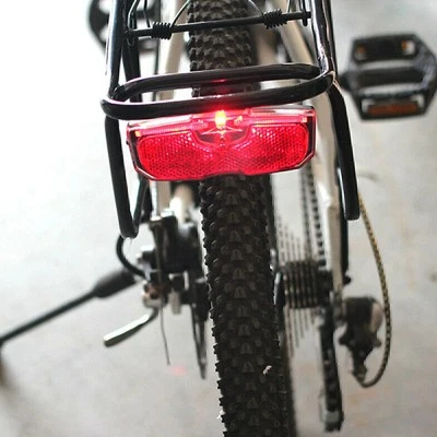 BIKE CYCLE BICYCLE REAR TAIL LIGHT LED FOR LUGGAGE CARRIER RACK - Image 1 of 4