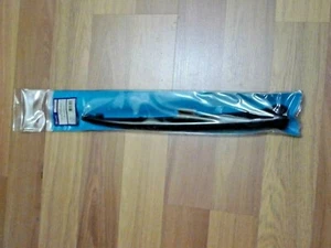 Genuine Napa 8196811 Wiper Arm for Chevrolet GMC Cadillac - Picture 1 of 2