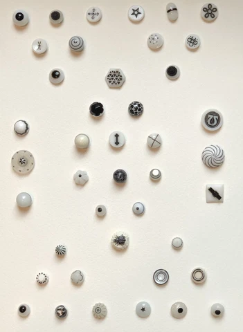 COLLECTOR'S CARD OF  42 ANTIQUE GLASS BUTTONS ~ BLACK OVERLAY ON WHITE Cover