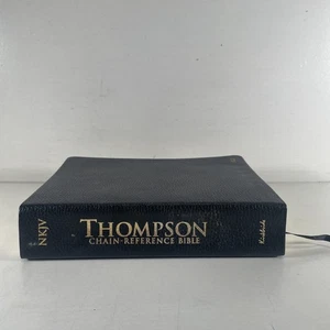 KIRKBRIDE NKJV Thompson Chain Reference Bible Bonded Leather Red Letter 1997 - Picture 1 of 3