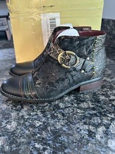 L'Artiste by Spring Step Georgiana Bootie Black Western Boots Buckle Moto Sz 8.5 - Picture 1 of 9