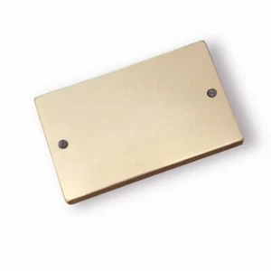 Placca cieca con viti compatibile con bTicino Magic 503 bronzo - Imagen 1 de 1