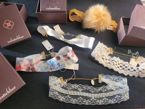 VETEMENTS Collana Girocollo LOTTO di 5 Girocollo LulaBekhor Nuovi con etichette Nastro Statement