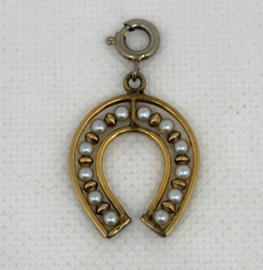 Antiguo COLGANTE HERRADURA PERLA SEMILLA ORO 12K GF buena suerte - Imagen 1 de 5