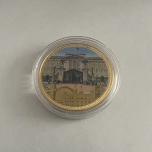 Buckingham Palace Special Commemorative Coin - Westminster Collection - Picture 1 of 2