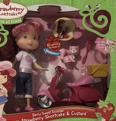 Muñeca Strawberry Shortcake con Berry Sweet Scooter y Natillas Gato NUEVA 2006 Foto 1 de 4