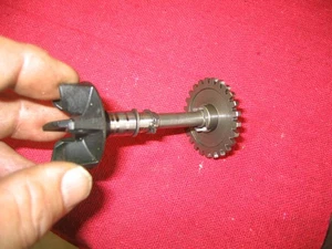 1996 1997 1998 1999 2000 SUZUKI RM250 OEM WATER PUMP IMPELLER SHAFT & GEAR ASSY - Picture 1 of 6