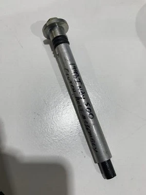  CLUTCH BOLT  W/ LOCK AND RETAIN WASHER, O-RING, SPACER - -- POLARIS N O S Foto 1 de 2