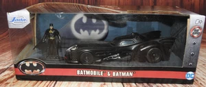 Jada Toys 1:32 Scale Diecast Batmobile with Batman Figure - Picture 1 of 13
