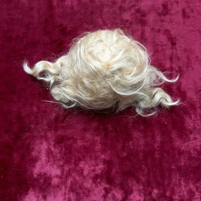 Perruque Ancienne Mohair Blonde Et Calotte En Carton - Photo 1/4
