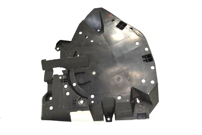 2016-2018 Subaru Forester OEM Under Body Rear Left Side Fuel Tank Splash Cover Foto 1 de 4