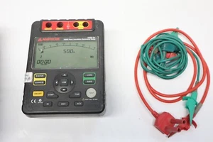 Probador de resistencia de aislamiento AMPROBE AMB-50 5000V con extras ¡y aún calibrado! - Imagen 1 de 9