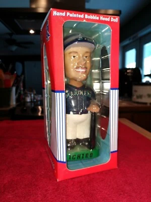 ICHRIO ROOKIE 2001 MLB MARINERS OUTFIELDER CERAMIC HAND PAINTED BOBBLEHEAD-NEW!  - Image 1 of 4